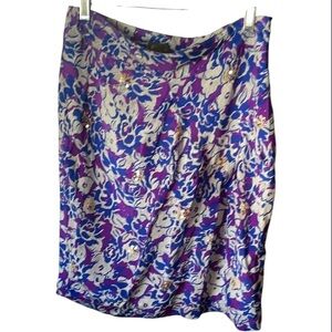 1039. Fei Floral Purple‎ and Cream Skirt